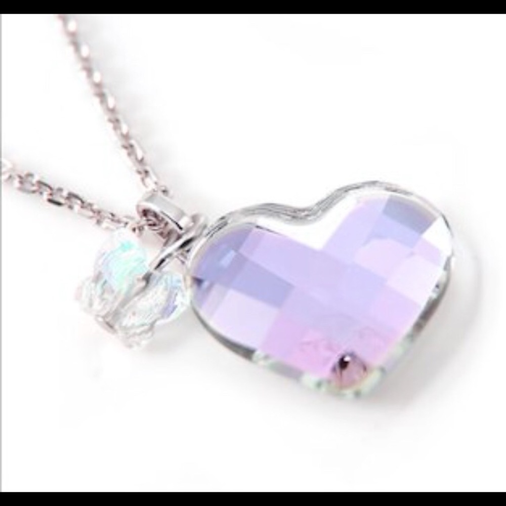 Swarovski heart 💜 necklace